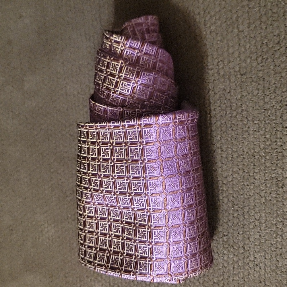 Nick Hilton 100% Silk Purple & Pink Geometric Men's Tie